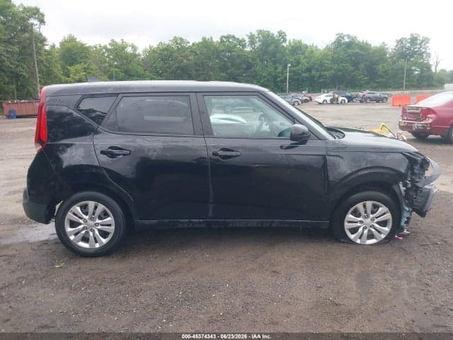2022 KIA SOUL LX 12