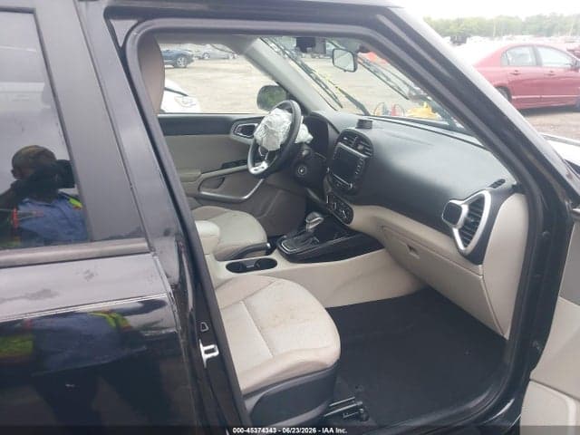 2022 KIA SOUL LX 5