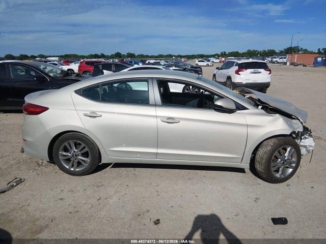2017 HYUNDAI ELANTRA SE 13