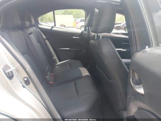 2020 LEXUS UX 200 8