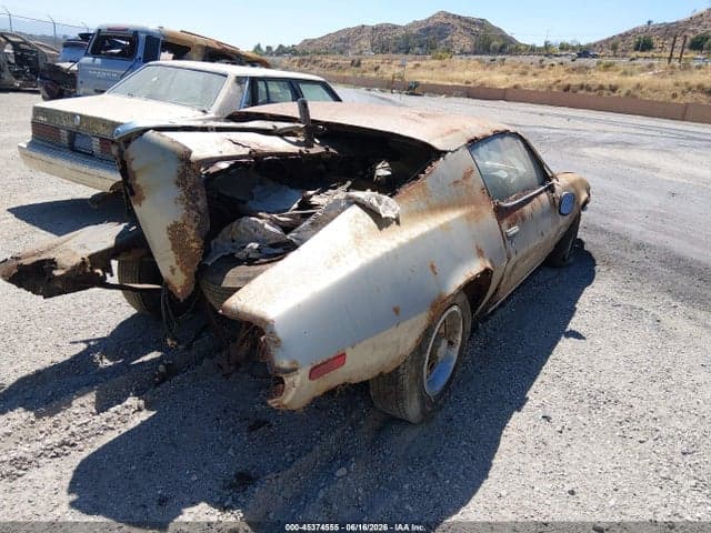 1973 CHEVROLET CAMARO 4