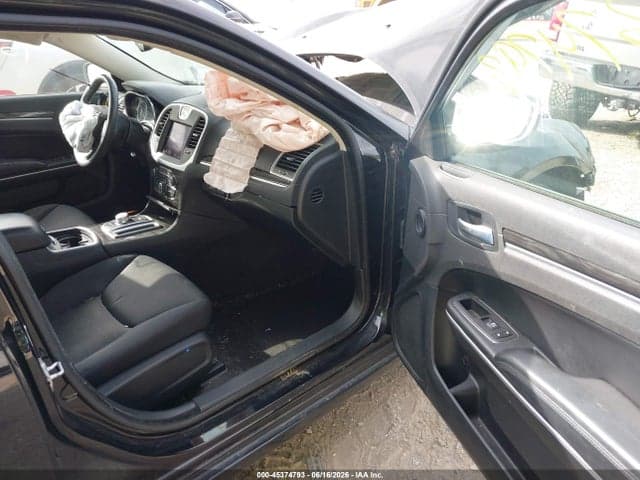 2022 CHRYSLER 300 TOURING 5