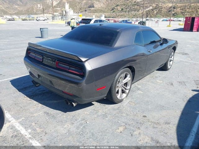 2022 DODGE CHALLENGER R/T 4