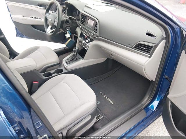 2020 HYUNDAI ELANTRA SE 5