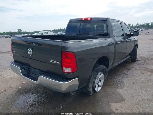2020 RAM 1500 CLASSIC SLT 4X4 5'7 BOX 4