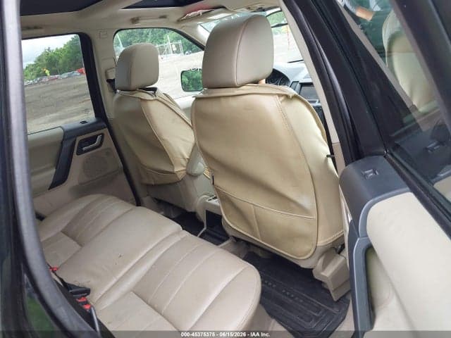 2011 LAND ROVER LR2 8