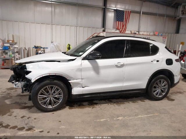 2024 ALFA ROMEO STELVIO SPRINT AWD 13