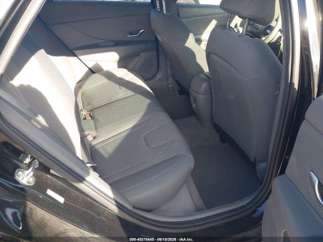 2024 HYUNDAI ELANTRA SE 8