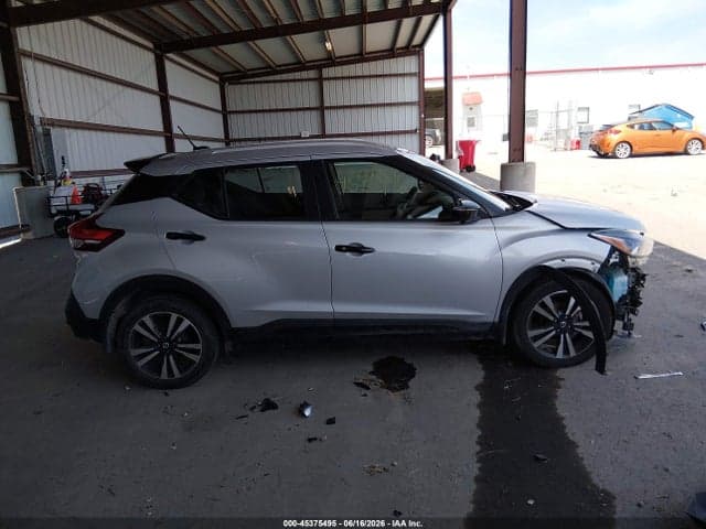 2018 NISSAN KICKS SR 13