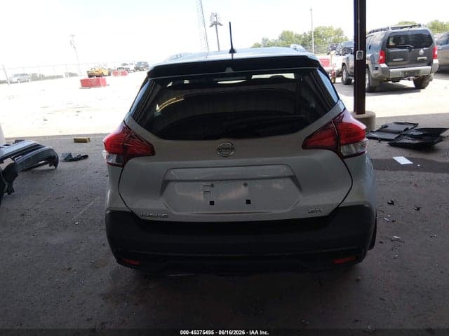 2018 NISSAN KICKS SR 16