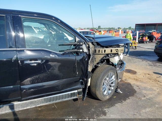 2024 FORD F-150 LARIAT 14