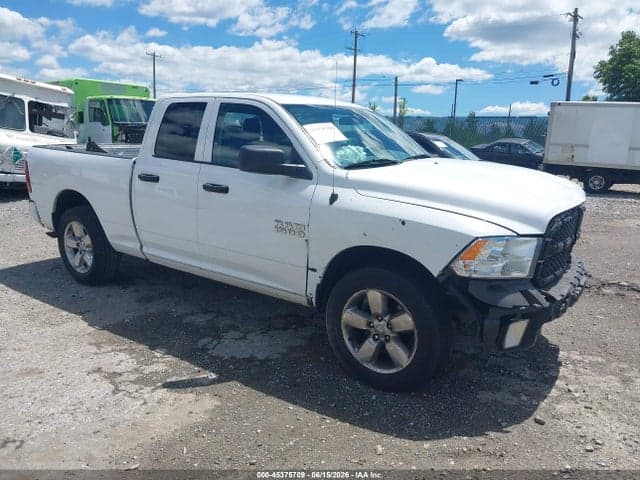 2018 RAM 1500 EXPRESS 4X4 6'4 BOX