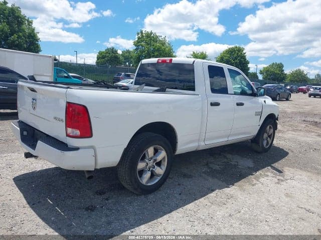 2018 RAM 1500 EXPRESS 4X4 6'4 BOX 4