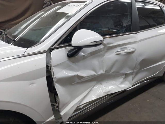2023 HYUNDAI SONATA HYBRID SEL 6