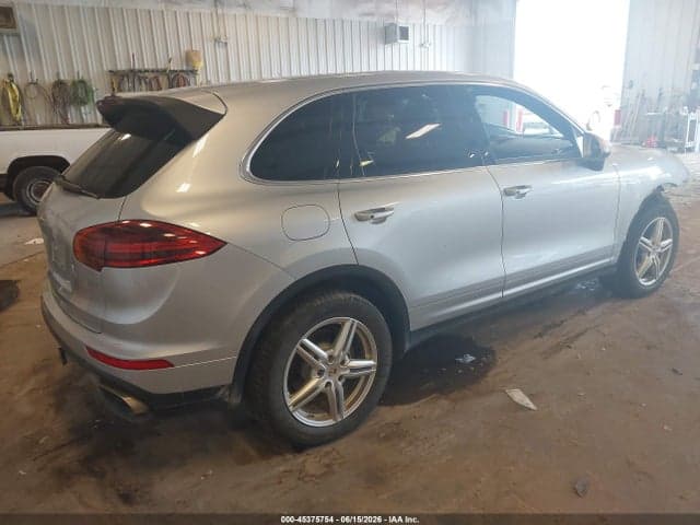 2016 PORSCHE CAYENNE 4