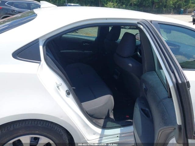 2024 TOYOTA COROLLA LE 8