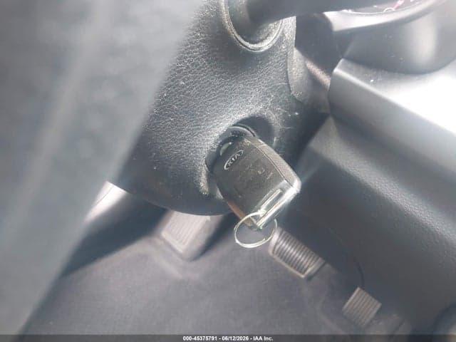 2019 KIA RIO S 11