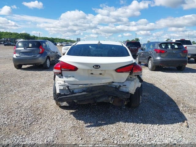 2017 KIA FORTE LX 17