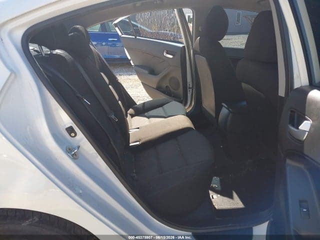 2017 KIA FORTE LX 8