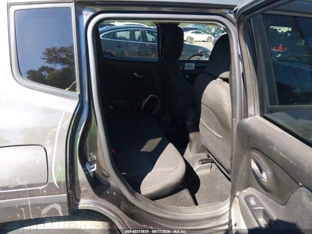 2017 JEEP RENEGADE LATITUDE 4X4 8