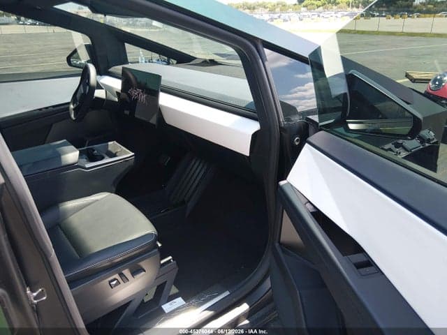 2024 TESLA CYBERTRUCK ALL-WHEEL DRIVE 5