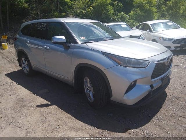 2021 TOYOTA HIGHLANDER LE - 1