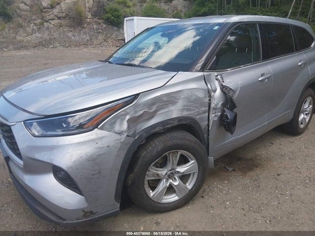 2021 TOYOTA HIGHLANDER LE 6