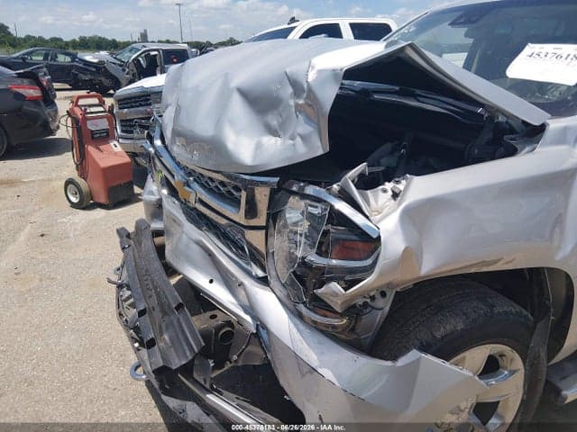2019 CHEVROLET TAHOE LT 6