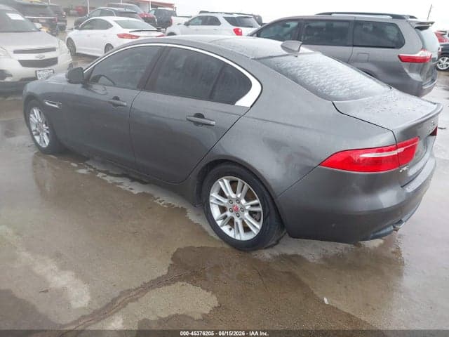 2017 JAGUAR XE 25T 3