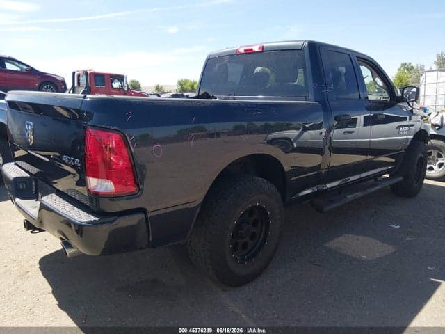 2017 RAM 1500 EXPRESS 4X4 6'4 BOX 4
