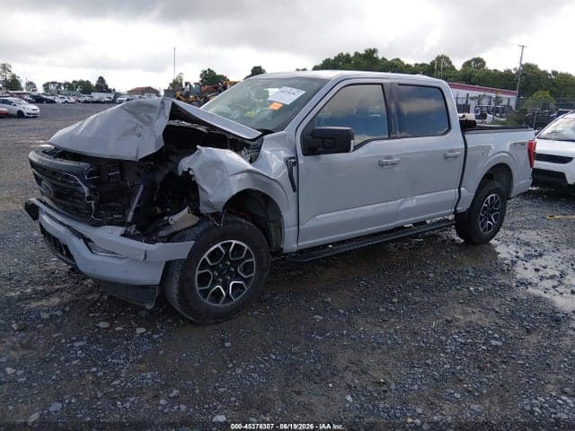 2023 FORD F-150 XLT 2
