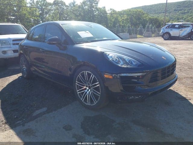 2017 PORSCHE MACAN TURBO 1