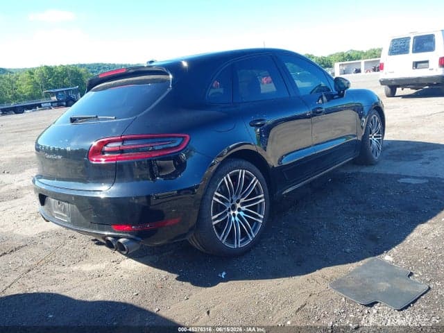 2017 PORSCHE MACAN TURBO 4