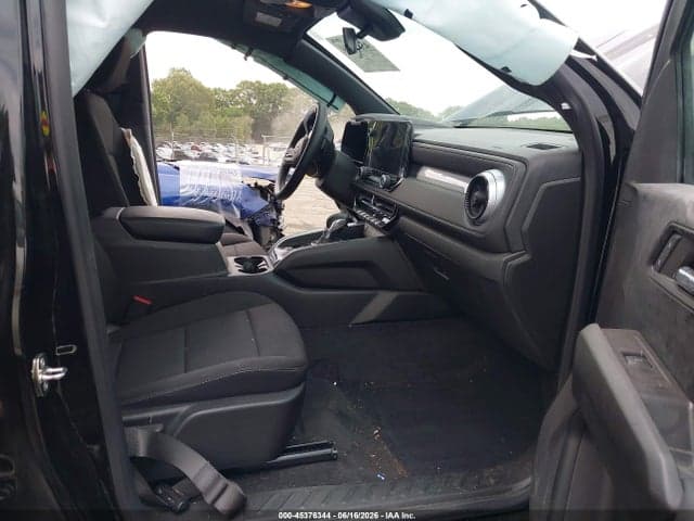 2023 CHEVROLET COLORADO 4WD SHORT BOX LT 5