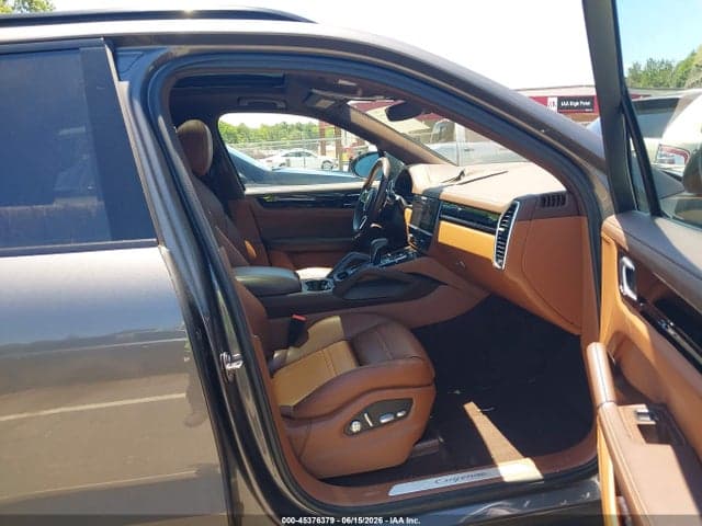 2019 PORSCHE CAYENNE 5