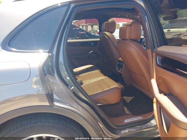 2019 PORSCHE CAYENNE 8