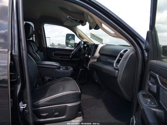 2021 RAM 3500 LARAMIE 4X4 8' BOX 8
