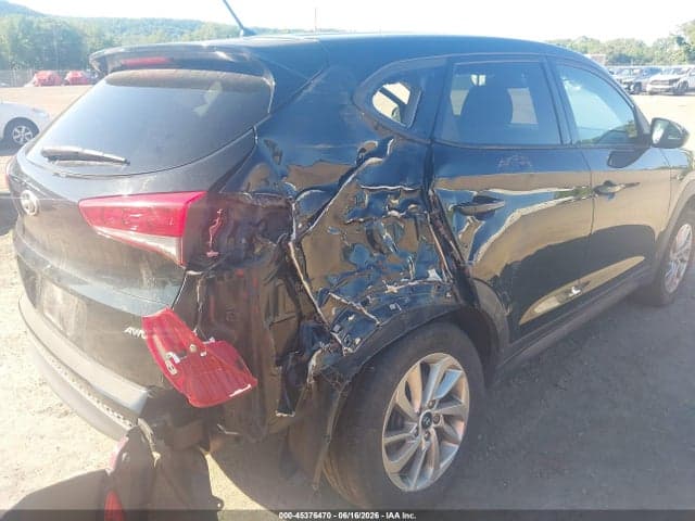 2018 HYUNDAI TUCSON SE 6