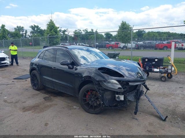 2017 PORSCHE MACAN GTS