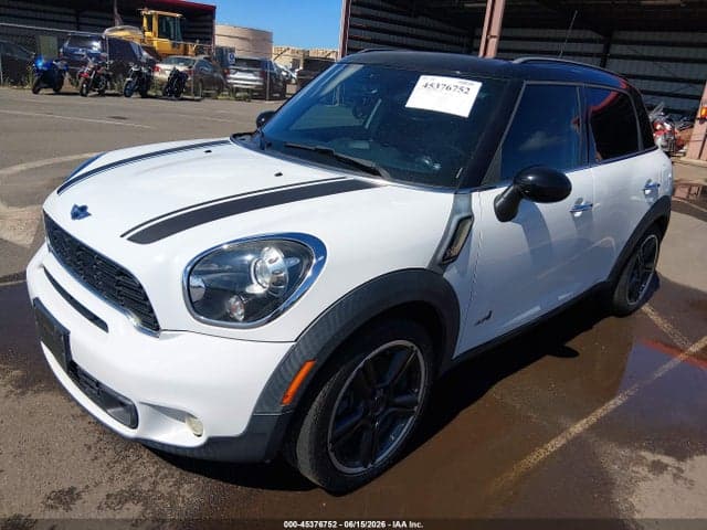 2013 MINI COUNTRYMAN COOPER 2