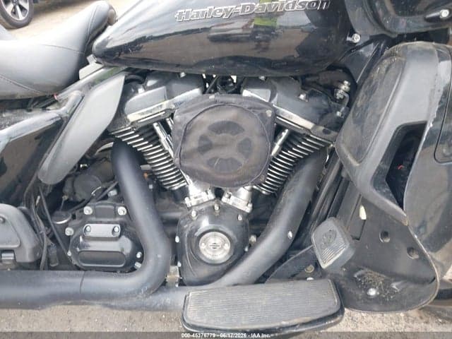 2022 HARLEY-DAVIDSON FLTRK 8