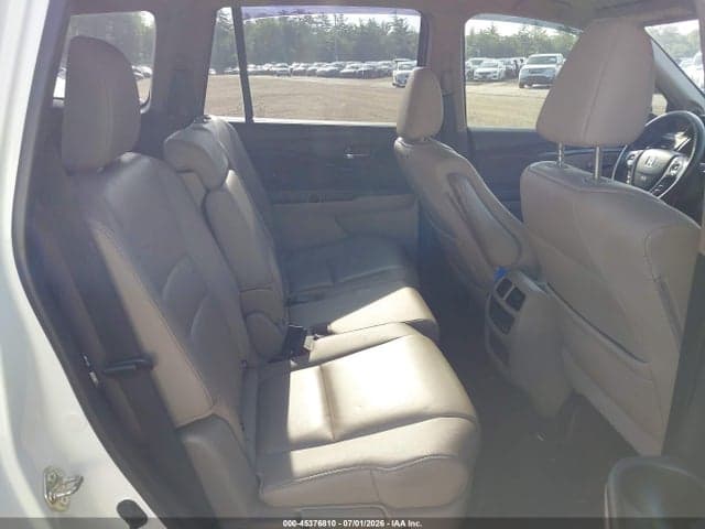 2017 HONDA PILOT EX-L 8