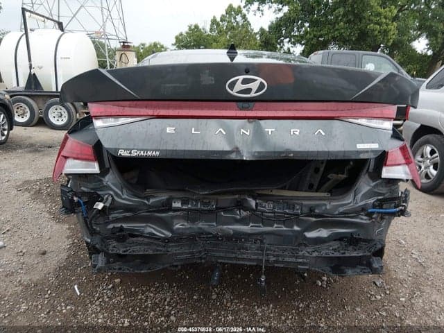 2024 HYUNDAI ELANTRA HYBRID BLUE 17