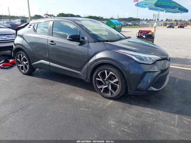 2021 TOYOTA C-HR XLE 1