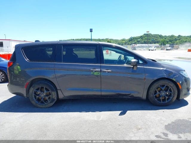 2020 CHRYSLER PACIFICA TOURING 13