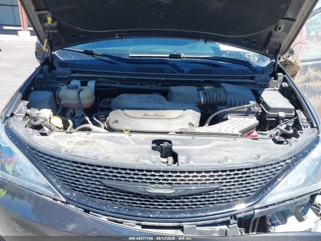 2020 CHRYSLER PACIFICA TOURING 10