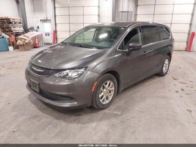 2022 CHRYSLER VOYAGER LX 2