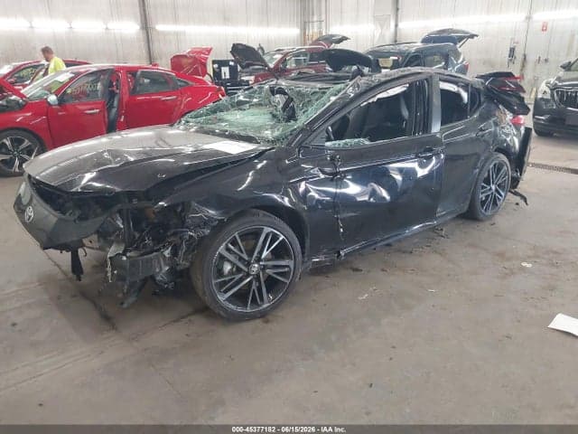 2025 TOYOTA CAMRY XSE 2