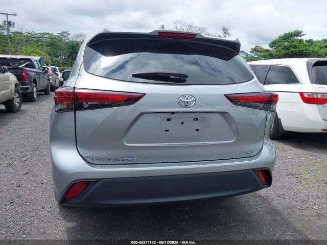 2024 TOYOTA HIGHLANDER XLE 16