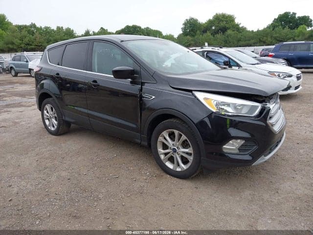 2017 FORD ESCAPE SE 1